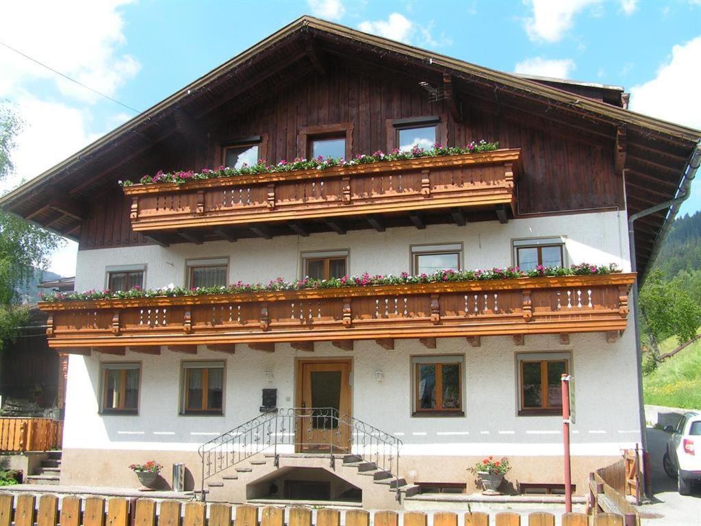 Gastehaus Alpenruh Apartamento Holzgau Exterior foto